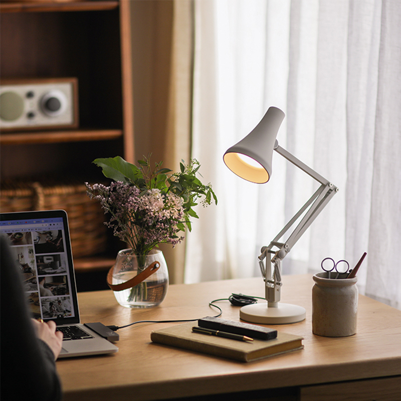 anglepoise-mi-blog1.jpg